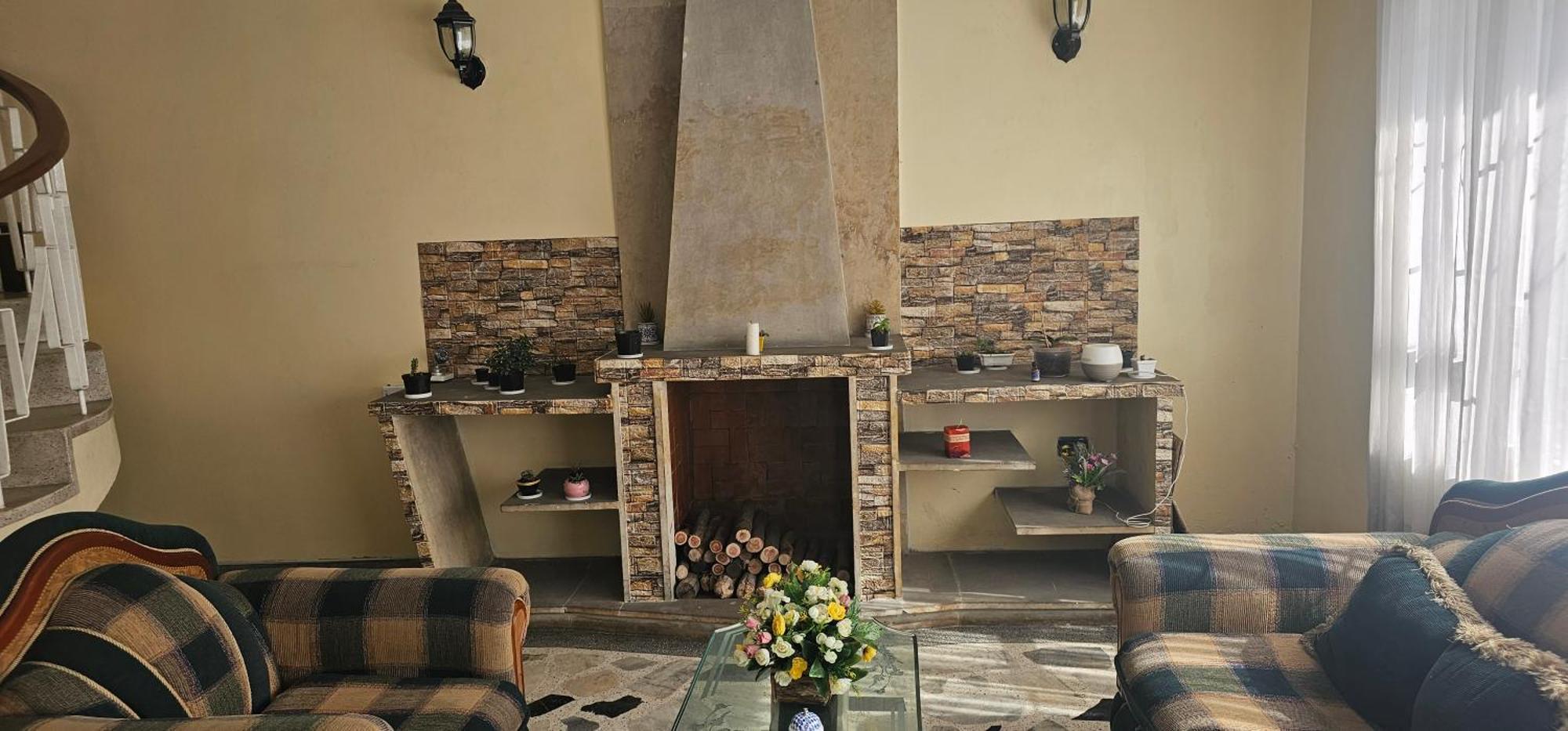 Colisseum Roma House - Turin- Campin Movistar Embajada Cubo Colsubsidio Privatunterkunft *
